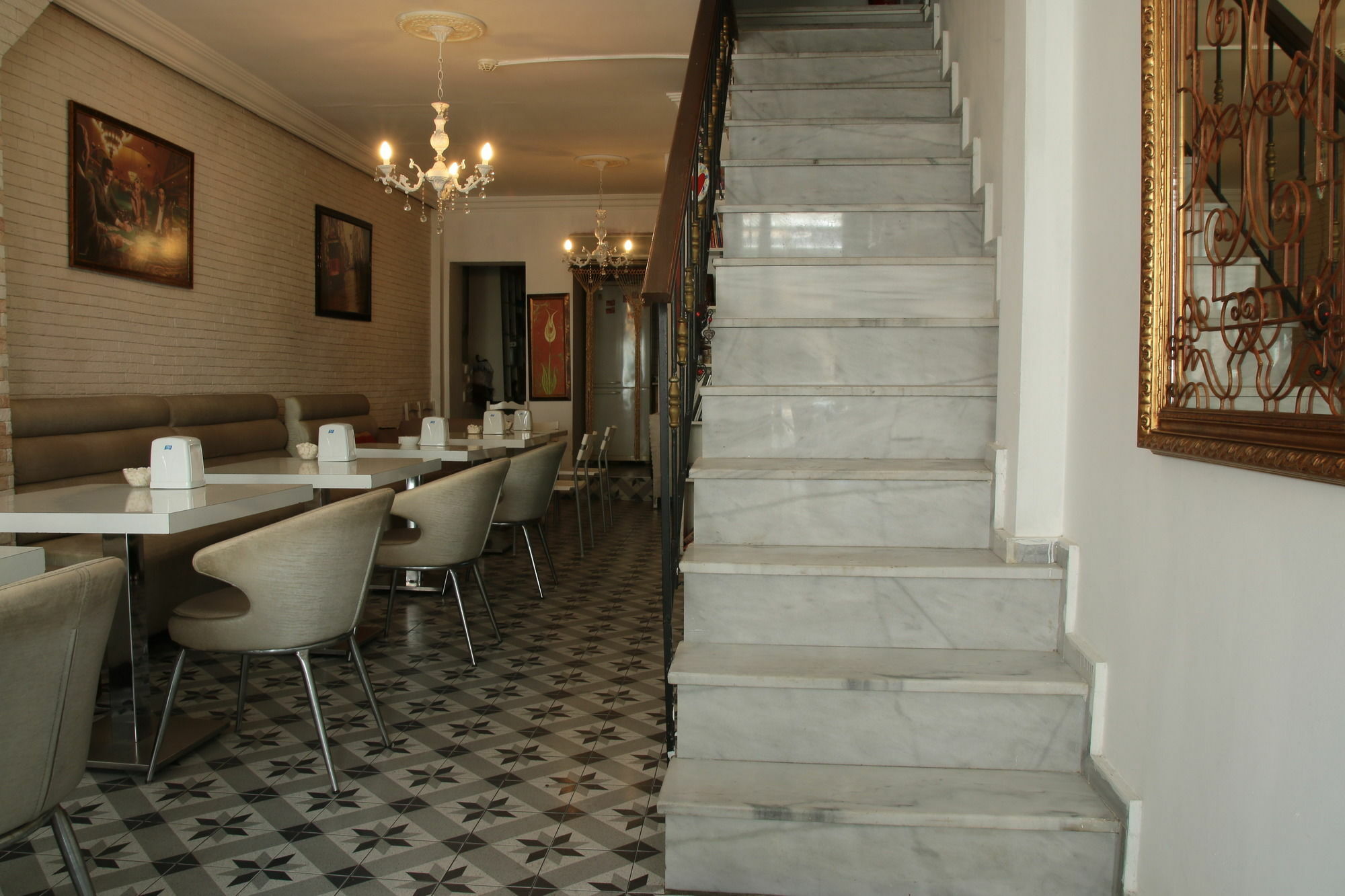 Eagles Budget Home Istanbul Exteriör bild